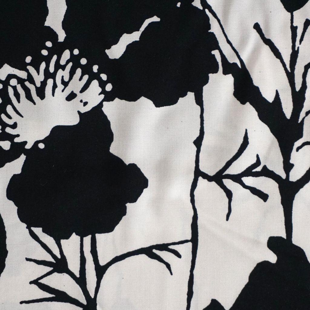 Viskose Druck Blumen Zweige schwarz creme